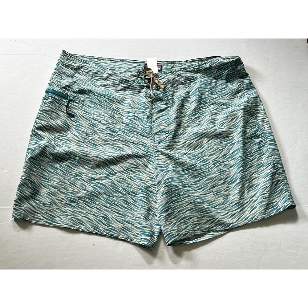 Patagonia Boardshorts Swim Shorts •Men 40• Stretch Trunks Teal Blue